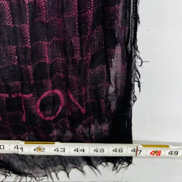 LOUIS VUITTON Etole Fringe Shawl Scarf 70% Cashmere/30% Silk  80" x51" 401910(42 - Picture 13 of 15